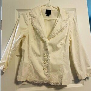 Beautiful mymic helle white blazer with white lace trim